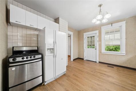 333 Greenwood Place Bridgeville PA 15017