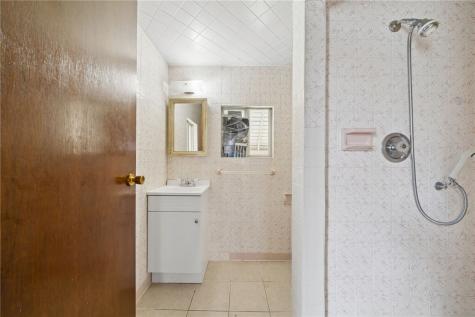 333 Greenwood Place Bridgeville PA 15017