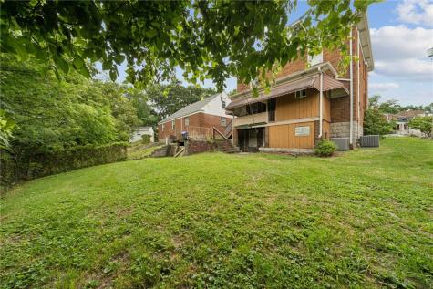 333 Greenwood Place Bridgeville PA 15017