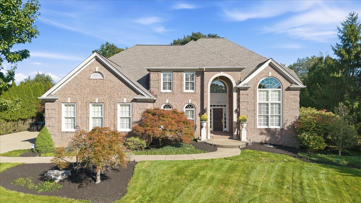 139 Sebago Lake Drive Ohio Township PA 15143