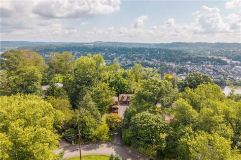 628 Orchard Hill Drive O'hara PA 15238
