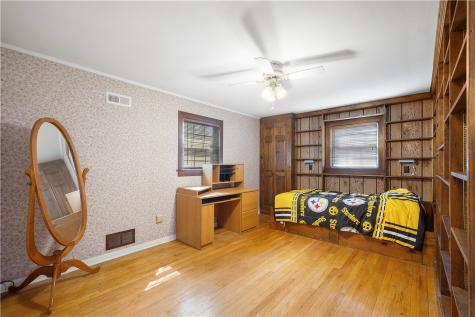 628 Orchard Hill Drive O'hara PA 15238