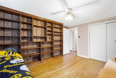 628 Orchard Hill Drive O'hara PA 15238