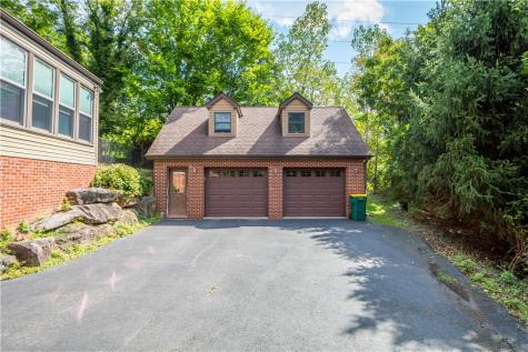 628 Orchard Hill Drive O'hara PA 15238