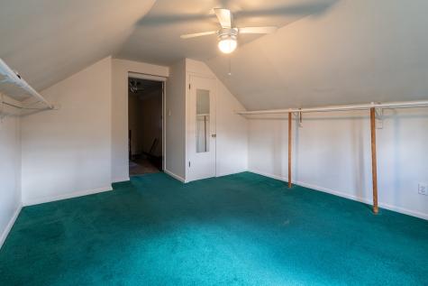 142 Green Pleasant Hills PA 15236