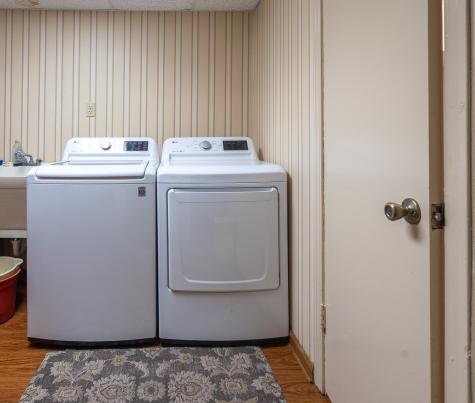142 Green Pleasant Hills PA 15236