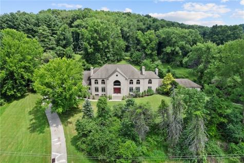 1060 Fox Chapel Road Fox Chapel PA 15238