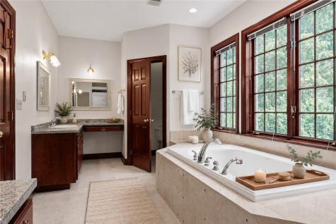 1060 Fox Chapel Road Fox Chapel PA 15238