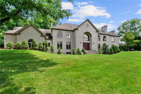 1060 Fox Chapel Road Fox Chapel PA 15238