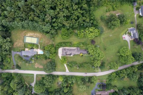 1060 Fox Chapel Road Fox Chapel PA 15238