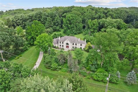 1060 Fox Chapel Road Fox Chapel PA 15238