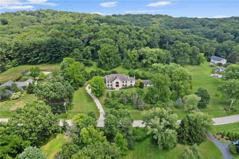 1060 Fox Chapel Road Fox Chapel PA 15238