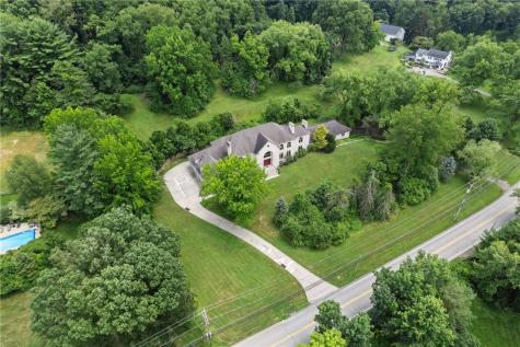 1060 Fox Chapel Road Fox Chapel PA 15238