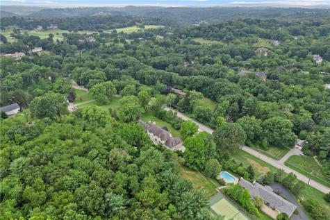 1060 Fox Chapel Road Fox Chapel PA 15238
