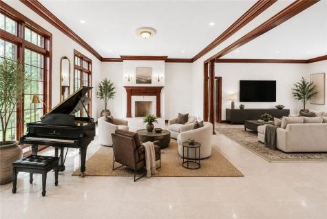 1060 Fox Chapel Road Fox Chapel PA 15238