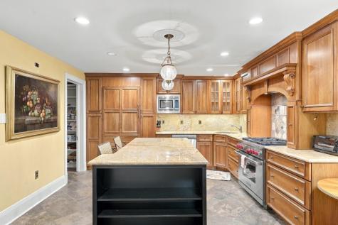 506 Roslyn Place Shadyside PA 15232