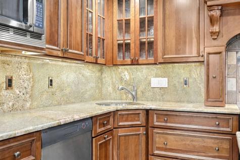 506 Roslyn Place Shadyside PA 15232