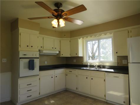 651 Liberty Street Grove City Boro PA 16127