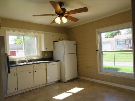 651 Liberty Street Grove City Boro PA 16127