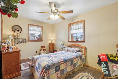 718 Mcdowell Road Hickory Township PA 16156