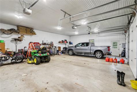 718 Mcdowell Road Hickory Township PA 16156