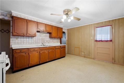 21-23 Lincoln Street Cokeburg PA 15324