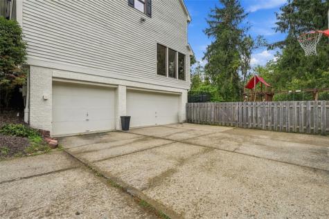 2630 Fountain Hills Drive Pine Township PA 15090