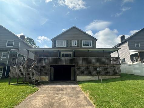409 2nd Street East Bethlehem PA 15368