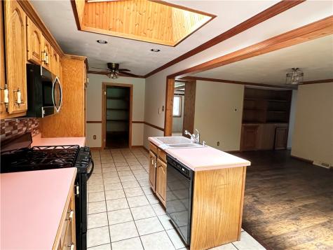 409 2nd Street East Bethlehem PA 15368