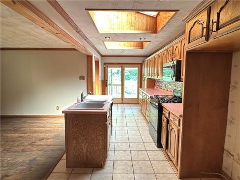 409 2nd Street East Bethlehem PA 15368