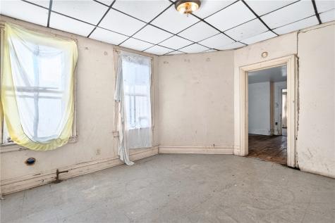 854 Suismon Street East Allegheny PA 15212
