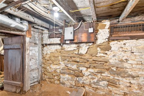 854 Suismon Street East Allegheny PA 15212