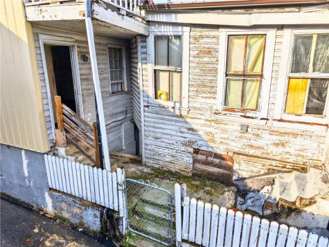 854 Suismon Street East Allegheny PA 15212