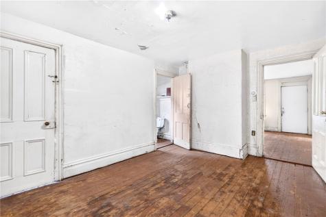 854 Suismon Street East Allegheny PA 15212