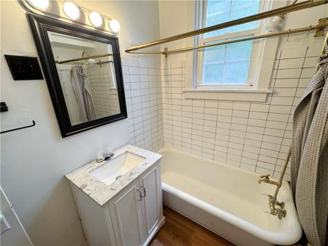 9238 Bissell Way Lawrenceville PA 15201