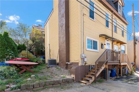 3732 Woolslayer Way Lawrenceville PA 15201