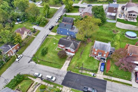 209 E Fairmont Avenue Trafford PA 15085
