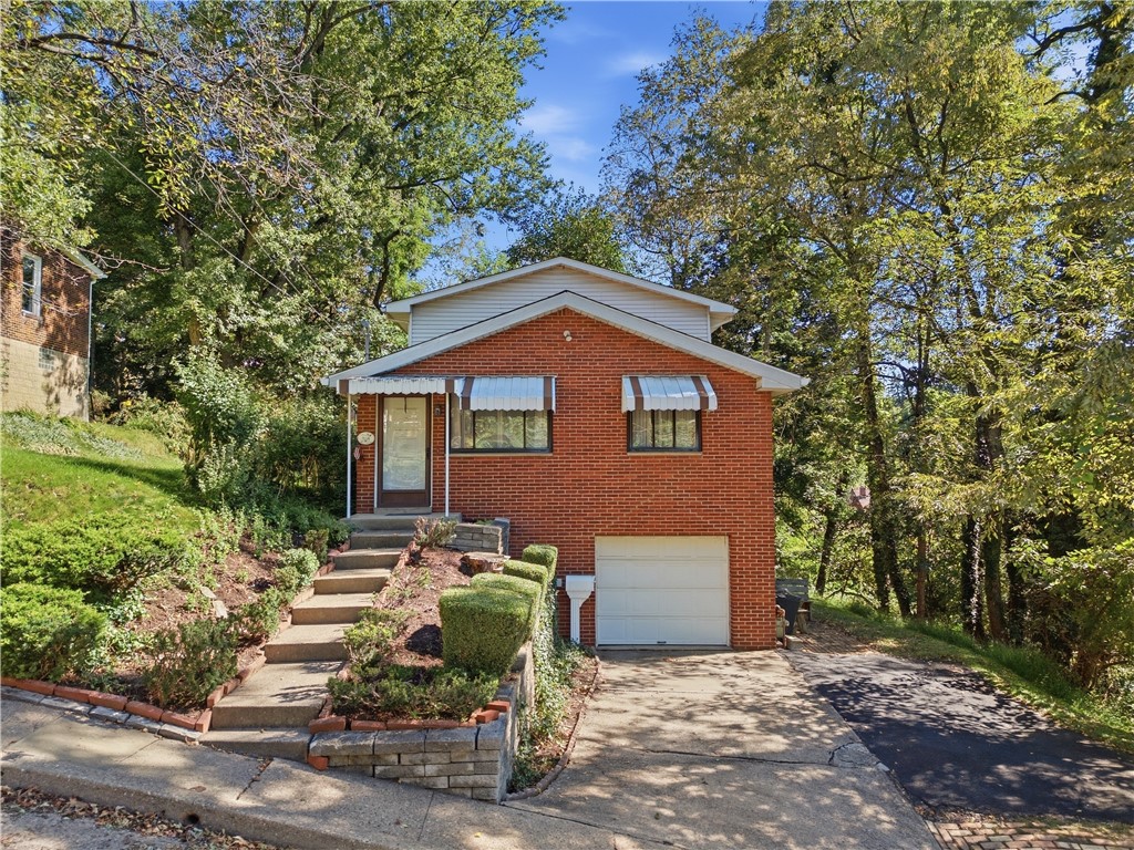 524 Decatur Avenue Forest Hills Boro PA 15221