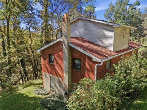 524 Decatur Avenue Forest Hills Boro PA 15221