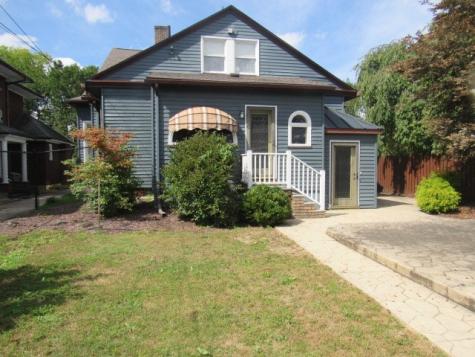515 Luzerne Street Westmont Hilltop School District PA 15905