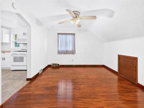 3710 Oakton Road Brentwood PA 15227