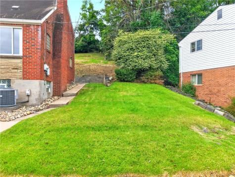 3710 Oakton Road Brentwood PA 15227
