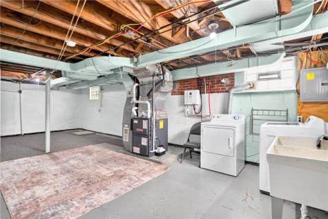 3710 Oakton Road Brentwood PA 15227