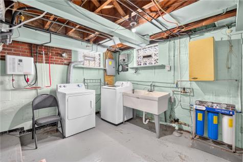 3710 Oakton Road Brentwood PA 15227