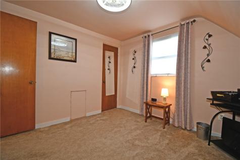 4026 Everlawn Street West Mifflin PA 15122