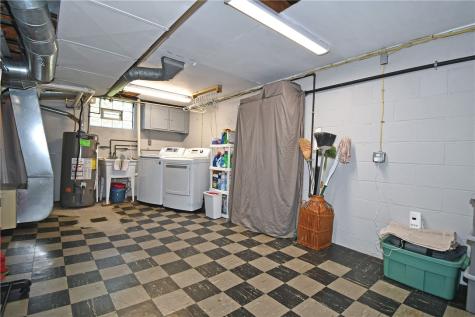 4026 Everlawn Street West Mifflin PA 15122