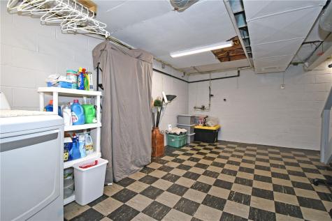 4026 Everlawn Street West Mifflin PA 15122