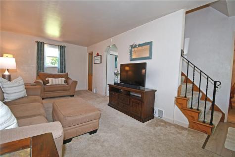 4026 Everlawn Street West Mifflin PA 15122