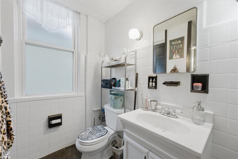 907 Malvern Road Avalon PA 15202