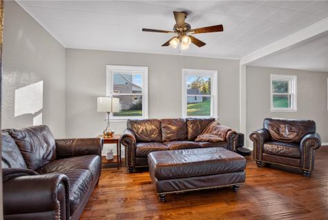 627 Mcgowan Avenue West Mifflin PA 15122